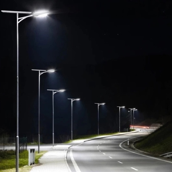 分體式太陽能路燈10米單臂