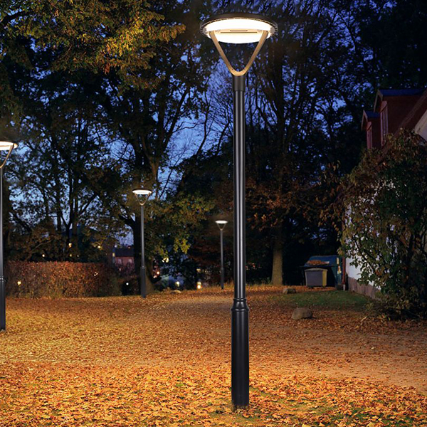 太阳能行人灯超级月亮