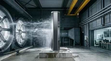 تست باد پنل خورشیدی عمودی.webp