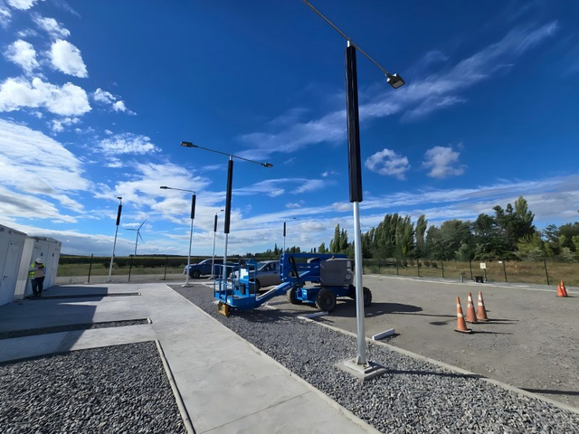 智利包裹式太阳能路灯60W 